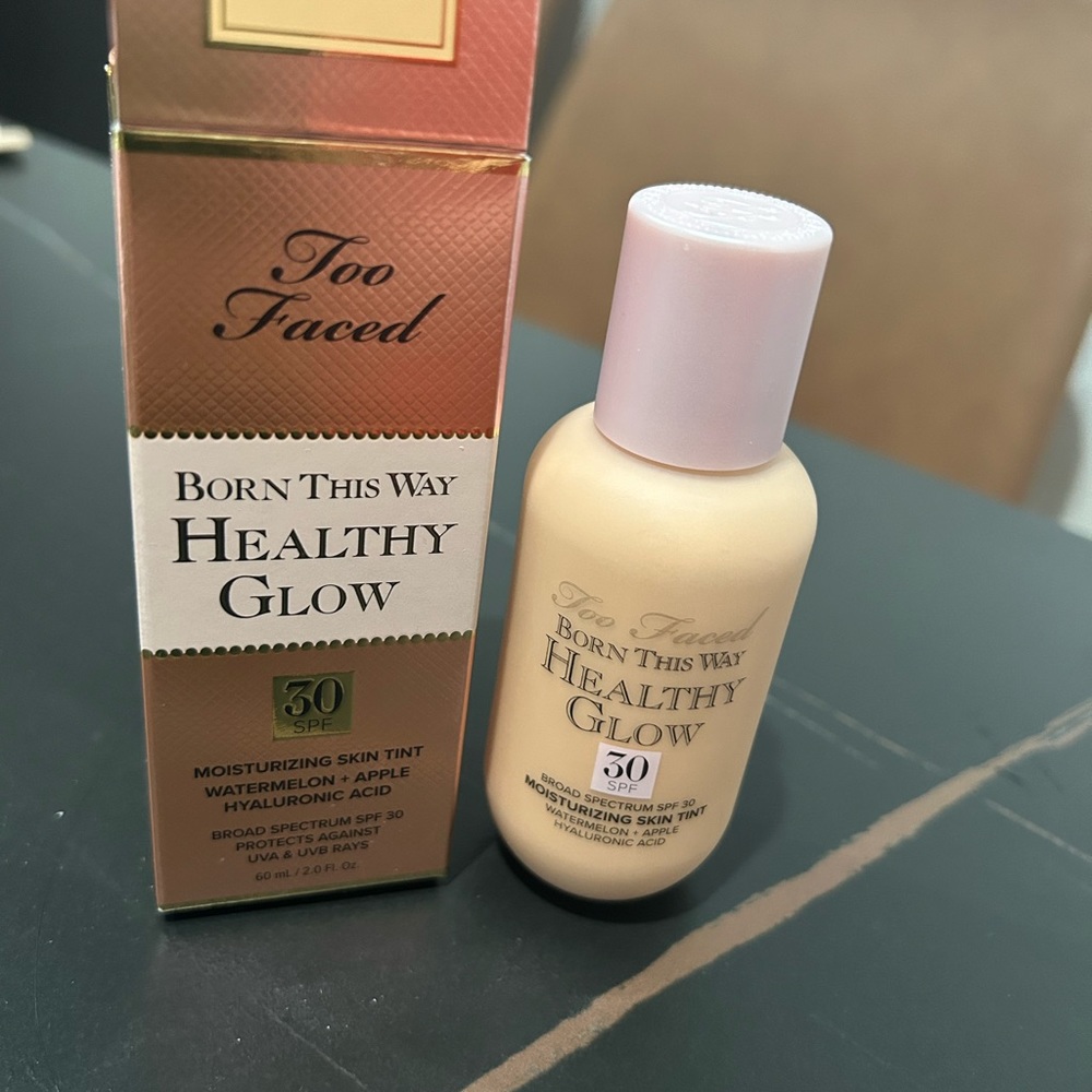Brand New TooFaced Born This Way Healthy Glow Skin Tint - Vanilla